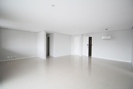 Apartamento à venda com 170m², 3 quartos e 3 vagasSala