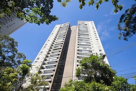 Apartamento à venda com 170m², 3 quartos e 3 vagas Apartamento à venda com 170m², 3 quartos e 3 vagasFachada