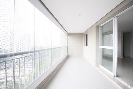 Apartamento à venda com 170m², 3 quartos e 3 vagasVaranda Sala