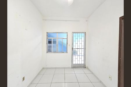 Casa para alugar com 80m², 1 quarto e sem vaga Casa para alugar com 80m², 1 quarto e sem vagaSala