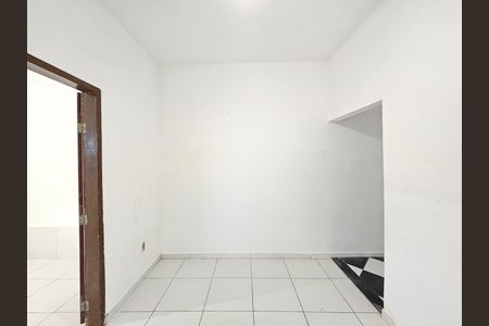 Casa para alugar com 80m², 1 quarto e sem vaga Casa para alugar com 80m², 1 quarto e sem vagaSala