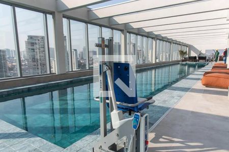 Studio para alugar com 28m², 1 quarto e sem vagaÁrea comum - Piscina