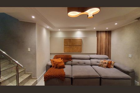 Casa à venda com 300m², 3 quartos e 2 vagasSala