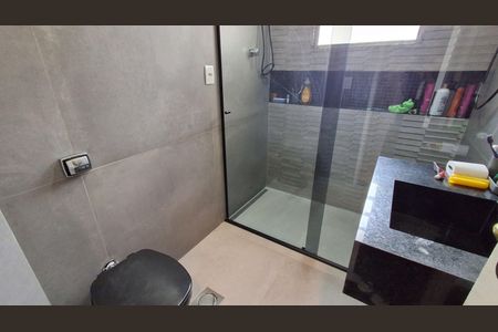Casa à venda com 300m², 3 quartos e 2 vagasBanheiro Social 