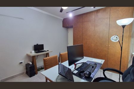 Casa à venda com 300m², 3 quartos e 2 vagasQuarto 2