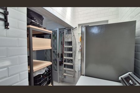 Casa à venda com 300m², 3 quartos e 2 vagasDespensa/Área de Serviço 