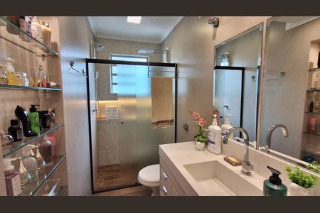 Casa à venda com 300m², 3 quartos e 2 vagasBanheiro Suíte 