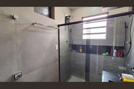 Casa à venda com 300m², 3 quartos e 2 vagasBanheiro Social 