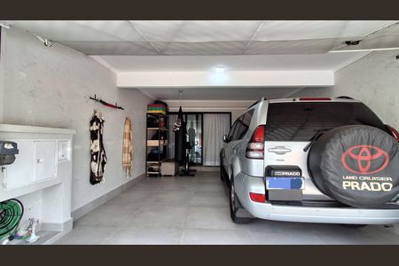 Casa à venda com 300m², 3 quartos e 2 vagasGaragem 