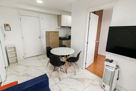 Apartamento para alugar com 38m², 2 quartos e sem vaga Apartamento para alugar com 38m², 2 quartos e sem vagaSala