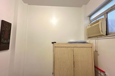 Apartamento à venda com 247m², 4 quartos e 2 vagasQuarto de Serviço