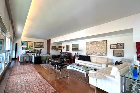 Apartamento à venda com 247m², 4 quartos e 2 vagasSala