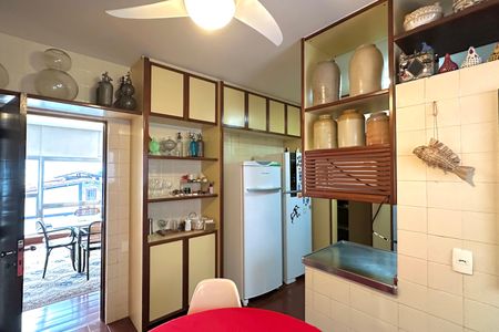 Apartamento à venda com 247m², 4 quartos e 2 vagasCopa