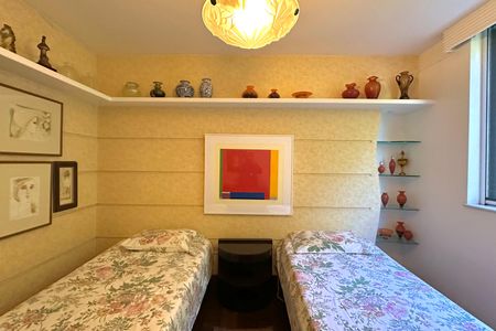 Apartamento à venda com 247m², 4 quartos e 2 vagasSuíte 02