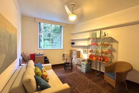 Apartamento à venda com 247m², 4 quartos e 2 vagasSuíte