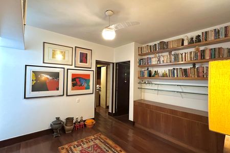 Apartamento à venda com 247m², 4 quartos e 2 vagasSala