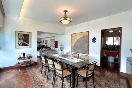 Apartamento à venda com 247m², 4 quartos e 2 vagasSala