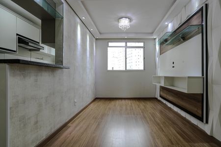 Sala de apartamento para alugar com 2 quartos, 48m² em Loteamento Mogilar, Mogi das Cruzes