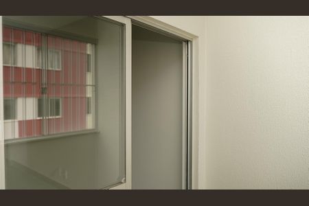 Sacada da Sala de apartamento para alugar com 2 quartos, 74m² em Cidade Jardim, Goiânia