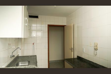 Apartamento para alugar com 74m², 2 quartos e 1 vagaCozinha - Armários