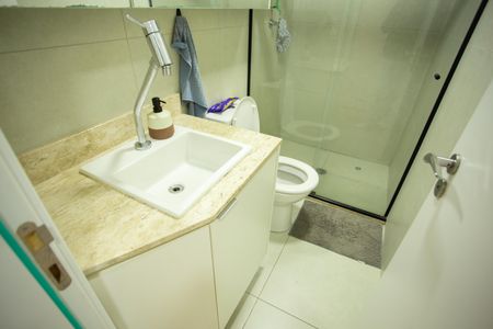 Apartamento à venda com 62m², 2 quartos e 1 vagaBanheiro Social