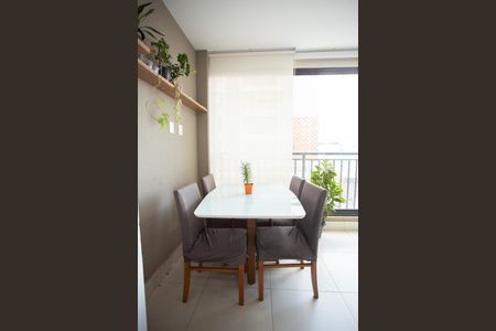 Apartamento à venda com 62m², 2 quartos e 1 vagaVaranda