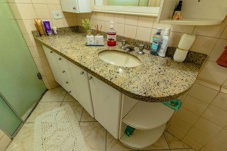 Apartamento para alugar com 64m², 3 quartos e 2 vagas