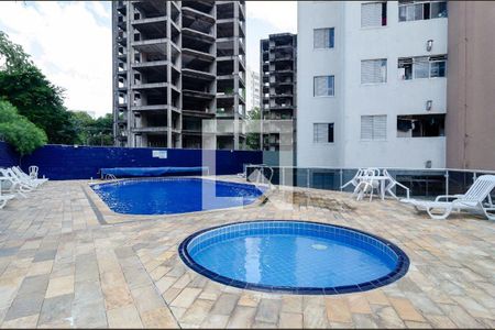 Apartamento à venda com 64m², 2 quartos e 2 vagasÁrea comum - Piscina