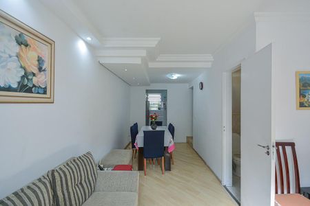 Casa à venda com 114m², 3 quartos e 2 vagas Casa à venda com 114m², 3 quartos e 2 vagasSala