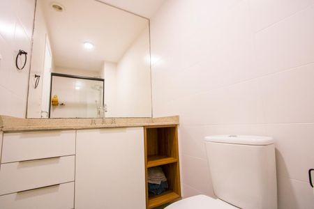 Apartamento à venda com 61m², 2 quartos e 1 vagaBanheiro do quarto 1