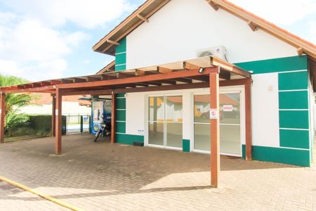 Casa de condomínio à venda com 57m², 2 quartos e 2 vagasÁrea comum - Salão de festas