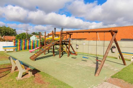 Casa de condomínio à venda com 57m², 2 quartos e 2 vagasÁrea comum - Playground