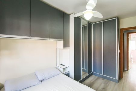 Casa de condomínio à venda com 57m², 2 quartos e 2 vagasQuarto 1