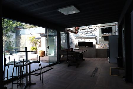 Vista da Suíte 2 de apartamento para alugar com 2 quartos, 150m² em Vila Jardim, Porto Alegre