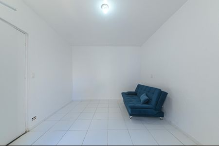 Quarto de casa para alugar com 1 quarto, 45m² em Jardim Aeroporto, São Paulo