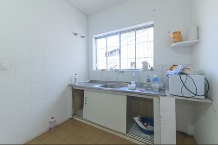 Cozinha de casa para alugar com 1 quarto, 45m² em Jardim Aeroporto, São Paulo