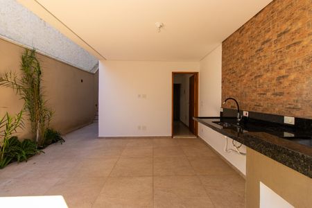 Casa de condomínio para alugar com 135m², 3 quartos e 2 vagasChurrasqueira