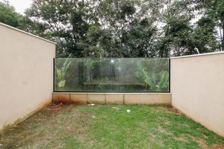 Quintal de apartamento para alugar com 3 quartos, 135m² em Bairro das Pedras, Cotia