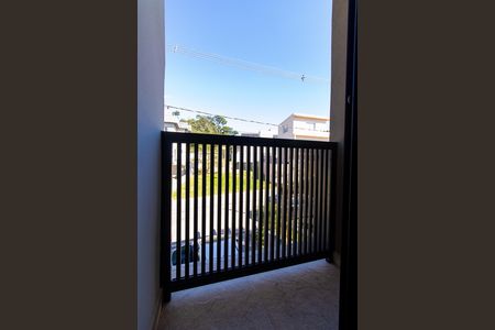 Casa de condomínio para alugar com 135m², 3 quartos e 2 vagasVaranda do Quarto 2