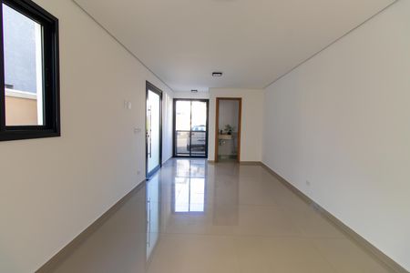 Sala de casa de condomínio para alugar com 3 quartos, 135m² em Vila Santo Antonio de Carapicuiba, Cotia