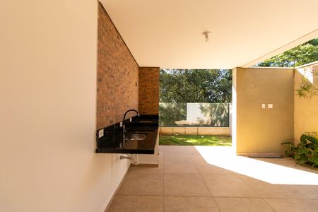 Casa de condomínio para alugar com 135m², 3 quartos e 2 vagasChurrasqueira