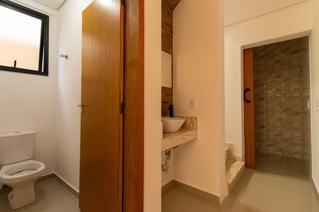 Casa de condomínio para alugar com 135m², 3 quartos e 2 vagasArea do Banheiro de serviço