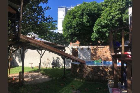 Casa à venda com 600m², 4 quartos e 10 vagas