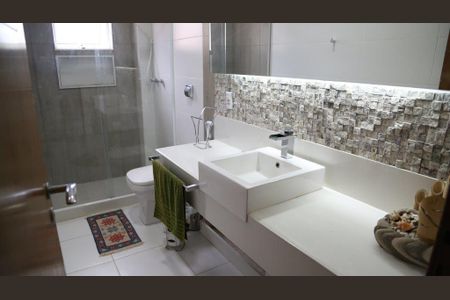 Casa à venda com 600m², 4 quartos e 10 vagas