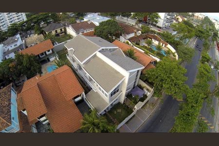 Casa à venda com 600m², 4 quartos e 10 vagas