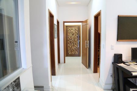 Casa à venda com 600m², 4 quartos e 10 vagas