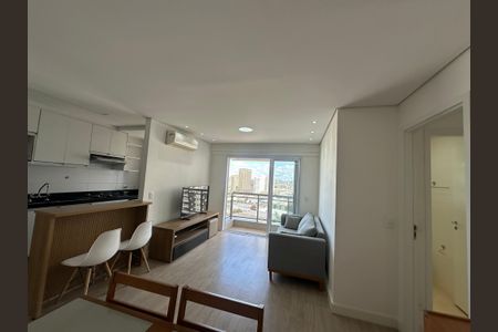 Sala de apartamento para alugar com 1 quarto, 55m² em Alphaville Industrial, Barueri