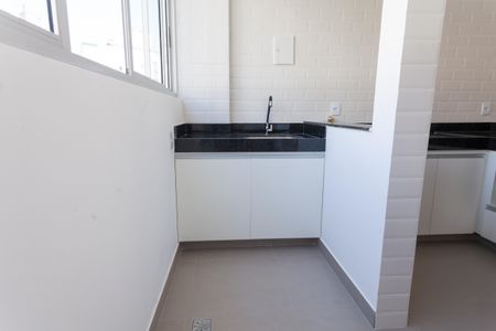 Apartamento à venda com 70m², 2 quartos e 1 vagaÁrea de Serviço