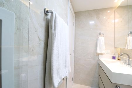 Apartamento à venda com 69m², 2 quartos e 1 vagaBanheiro da Suíte