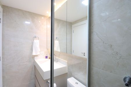 Apartamento à venda com 69m², 2 quartos e 1 vagaBanheiro da Suíte